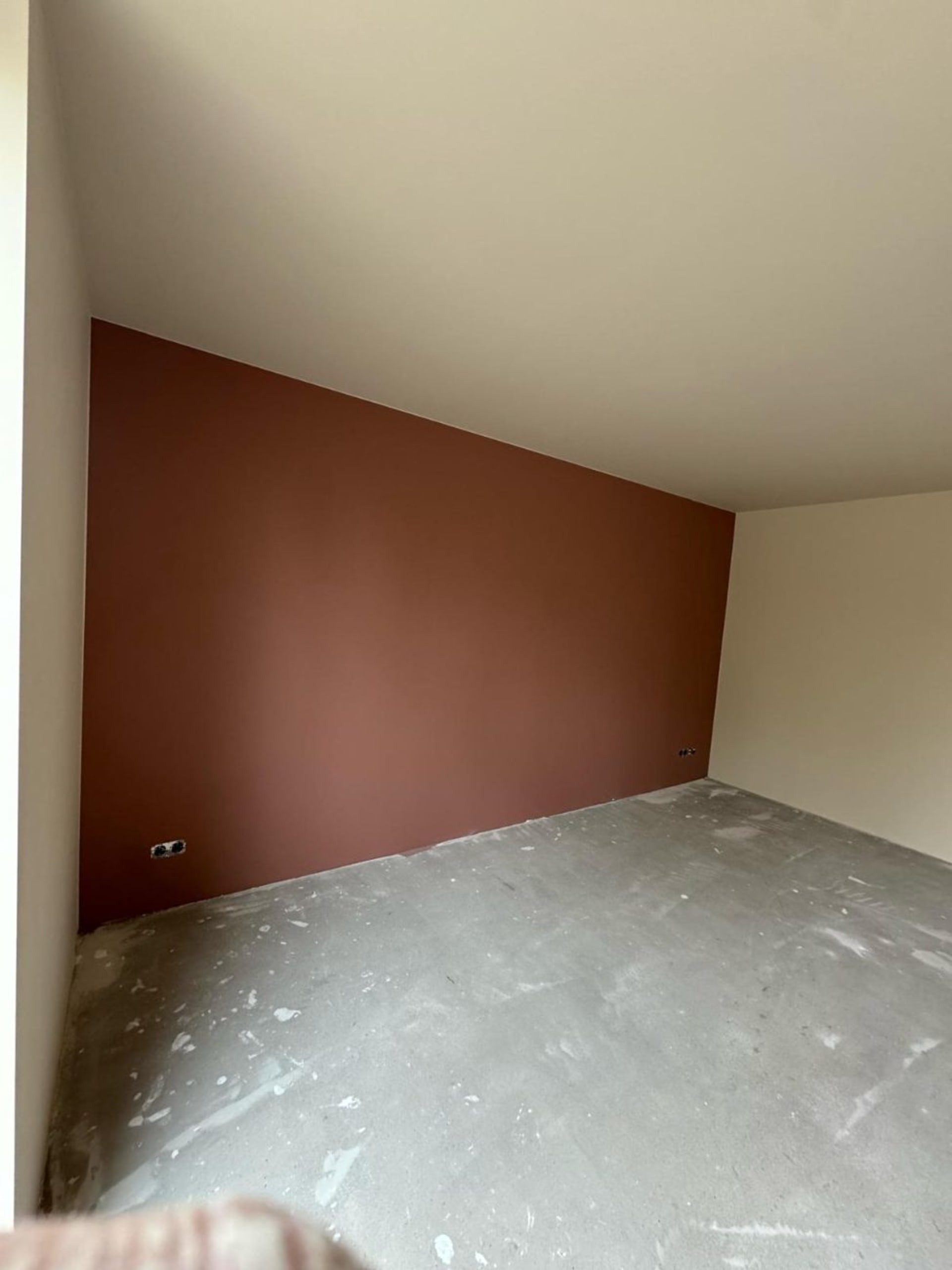 Spray-painted ceilings new build
